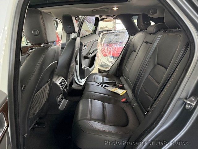 2018 Jaguar F-PACE 20d Prestige AWD - 22932357 - 4