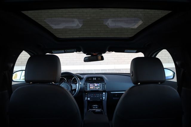 2018 Jaguar F-PACE 25t Premium AWD - 22970852 - 11