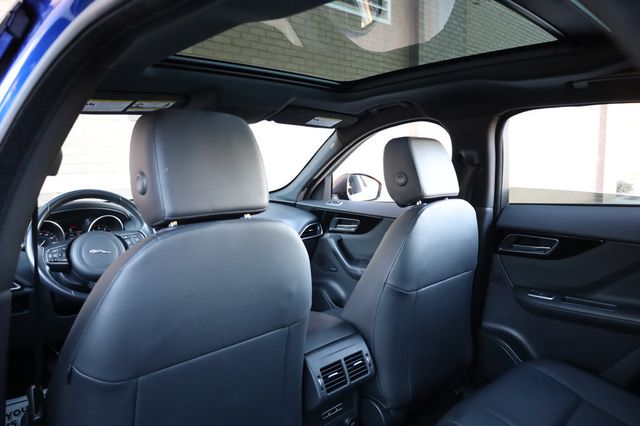 2018 Jaguar F-PACE 25t Premium AWD - 22970852 - 17