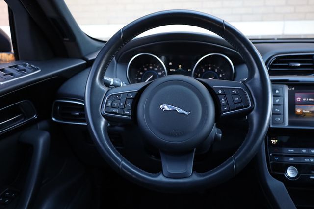 2018 Jaguar F-PACE 25t Premium AWD - 22970852 - 27