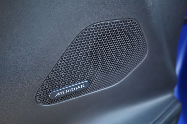 2018 Jaguar F-PACE 25t Premium AWD - 22970852 - 34