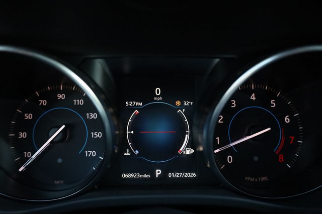 2018 Jaguar F-PACE 25t Premium AWD - 22970852 - 43