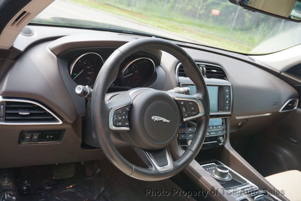 2018 Jaguar F-PACE 25t Prestige AWD MERIDIAN SOUND HEATED&COOLED SEATS PANO ROOF  - 22864402 - 15