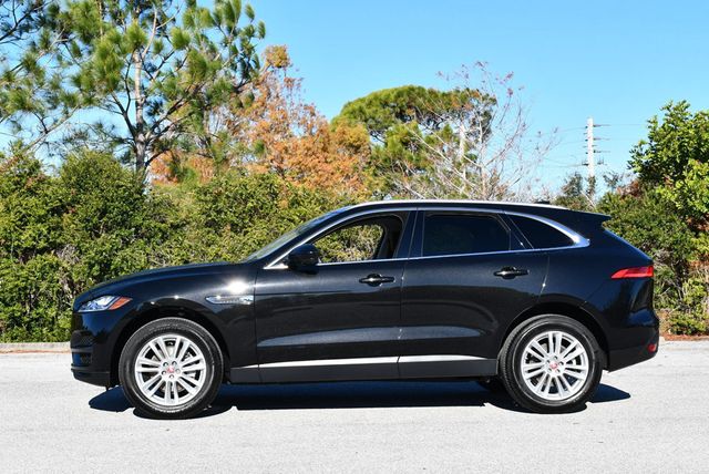 2018 Jaguar F-PACE 25t Prestige AWD SUV W/Vision & Comfort/Convenience Packages - 22971294 - 23