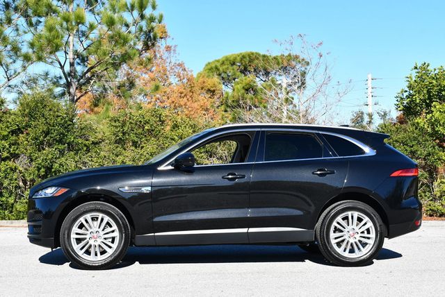 2018 Jaguar F-PACE 25t Prestige AWD SUV W/Vision & Comfort/Convenience Packages - 22971294 - 2