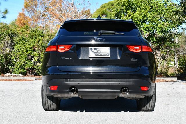 2018 Jaguar F-PACE 25t Prestige AWD SUV W/Vision & Comfort/Convenience Packages - 22971294 - 4