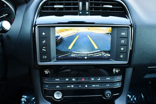 2018 Jaguar F-PACE 25t Prestige AWD SUV W/Vision & Comfort/Convenience Packages - 22971294 - 50