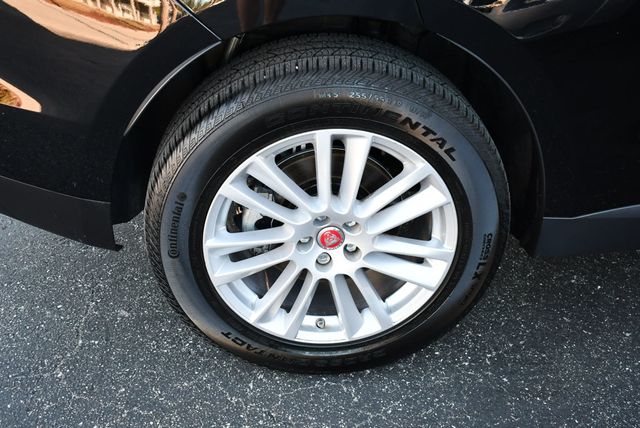 2018 Jaguar F-PACE 25t Prestige AWD SUV W/Vision & Comfort/Convenience Packages - 22971294 - 56