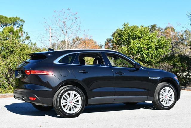2018 Jaguar F-PACE 25t Prestige AWD SUV W/Vision & Comfort/Convenience Packages - 22971294 - 5