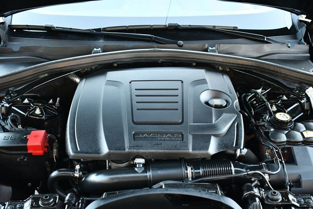 2018 Jaguar F-PACE 25t Prestige AWD SUV W/Vision & Comfort/Convenience Packages - 22971294 - 59