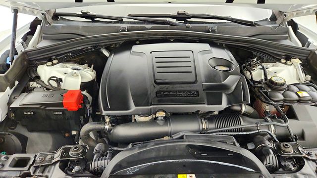 2018 Jaguar F-PACE 25t R-Sport AWD - 23098633 - 26