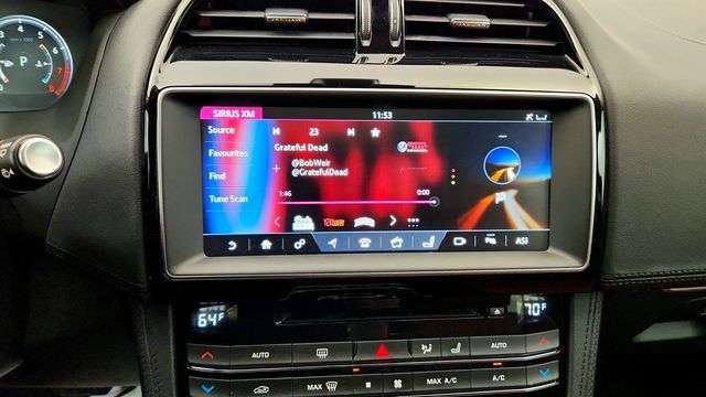 2018 Jaguar F-PACE 30t Portfolio AWD w/ Fixed Side Step Pack - 23020919 - 18