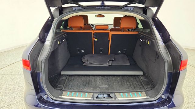 2018 Jaguar F-PACE 30t Portfolio AWD w/ Fixed Side Step Pack - 23020919 - 22