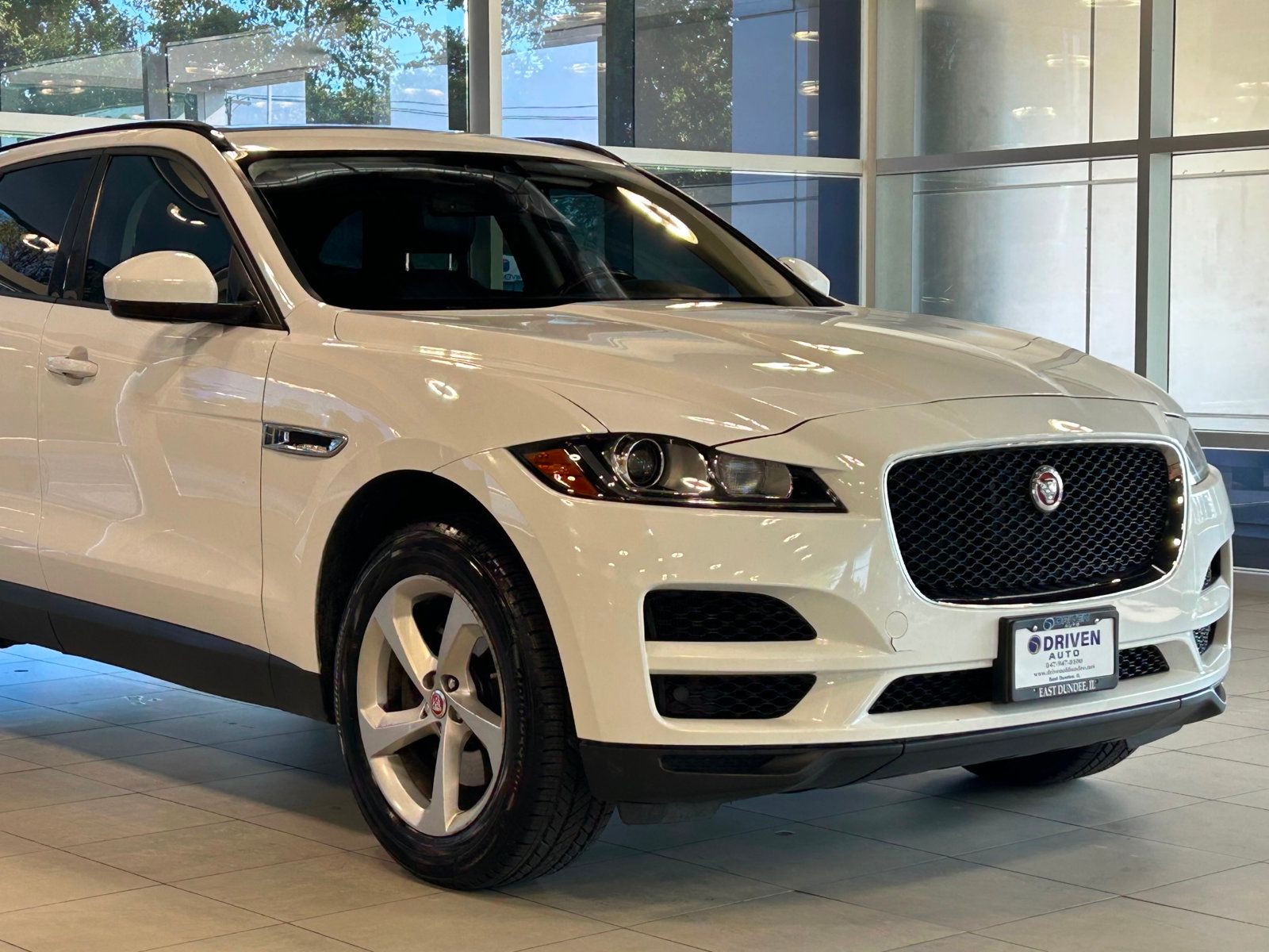 2018 Jaguar F-PACE Premium photo 5