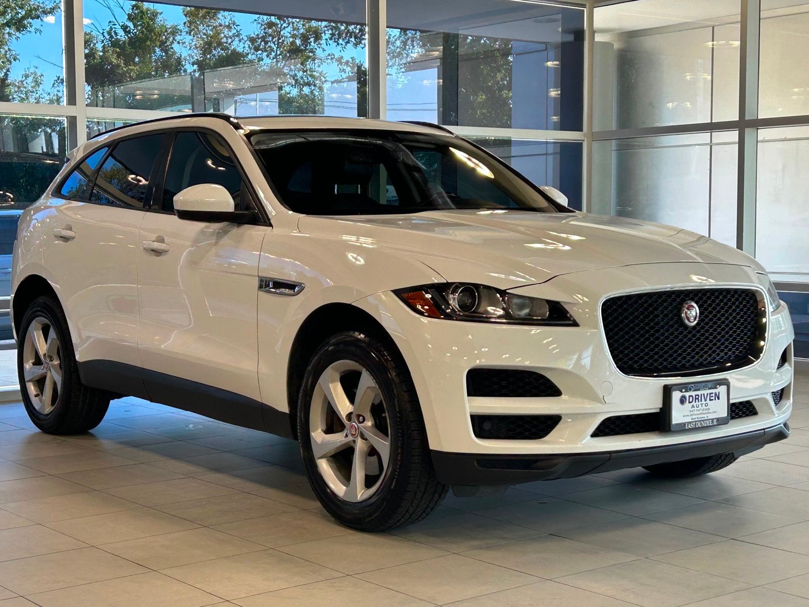 2018 Jaguar F-PACE Premium photo 6