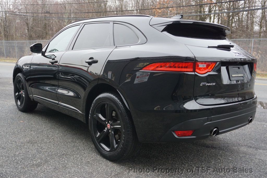 2018 Jaguar F-PACE 30t R-Sport AWD - 22704442 - 4