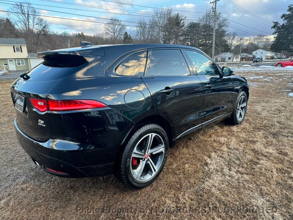 2018 Jaguar F-PACE ABSOLUTELY PRISTINE!!  - 22762929 - 6