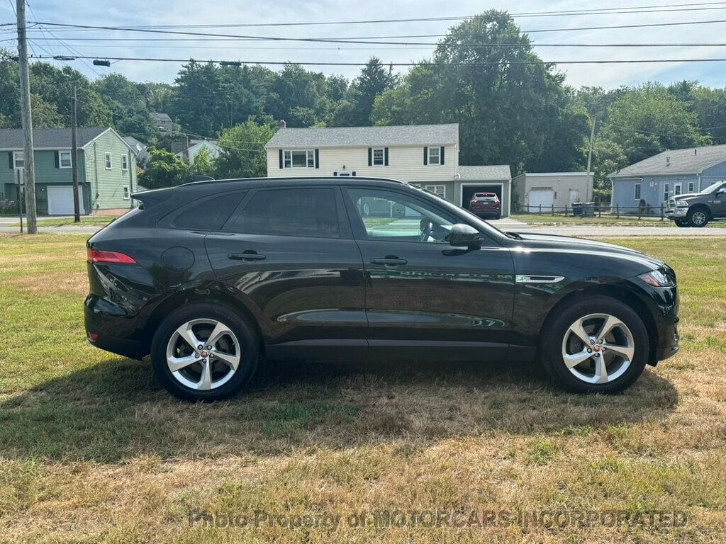 2018 Jaguar F-PACE Premium photo 18