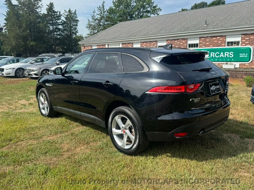 2018 Jaguar F-PACE Premium photo 4