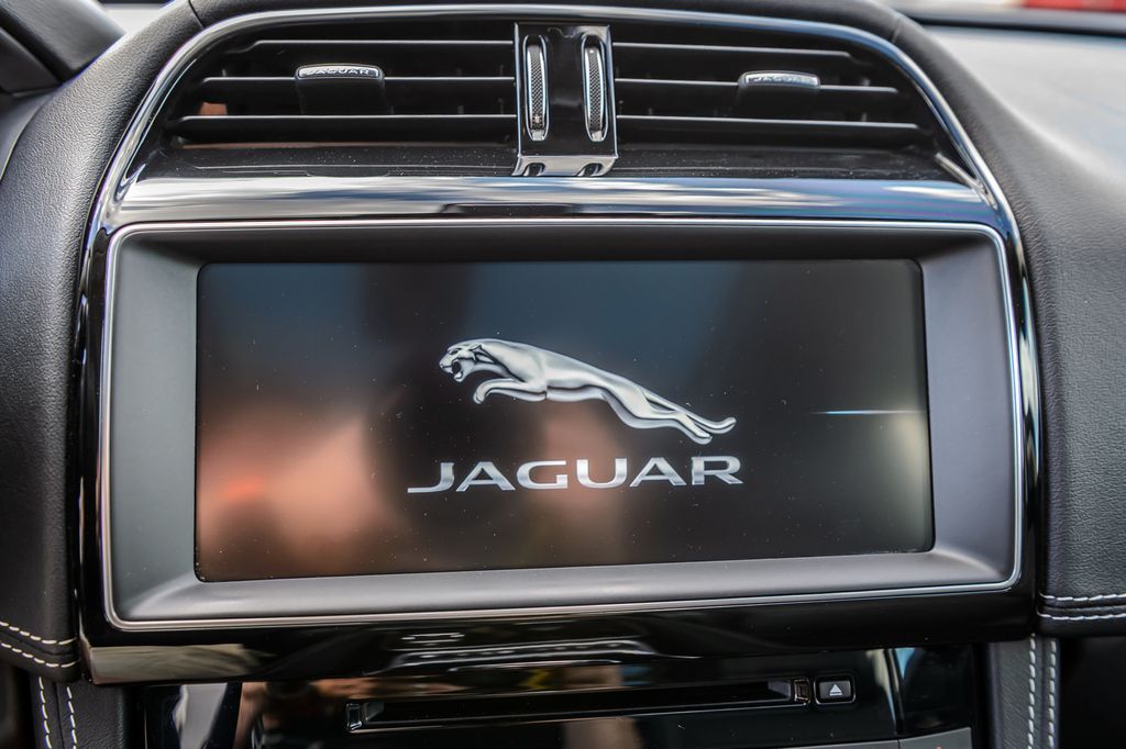 2018 Jaguar F-PACE F PACE R-SPORT AWD - RED ON BLACK - PANO ROOF - NAV - BLUETOOTH  - 23007766 - 22