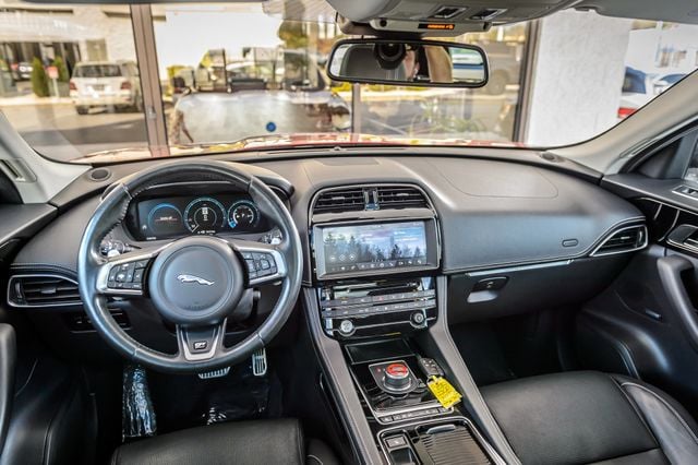2018 Jaguar F-PACE F PACE R-SPORT AWD - RED ON BLACK - PANO ROOF - NAV - BLUETOOTH  - 23007766 - 23