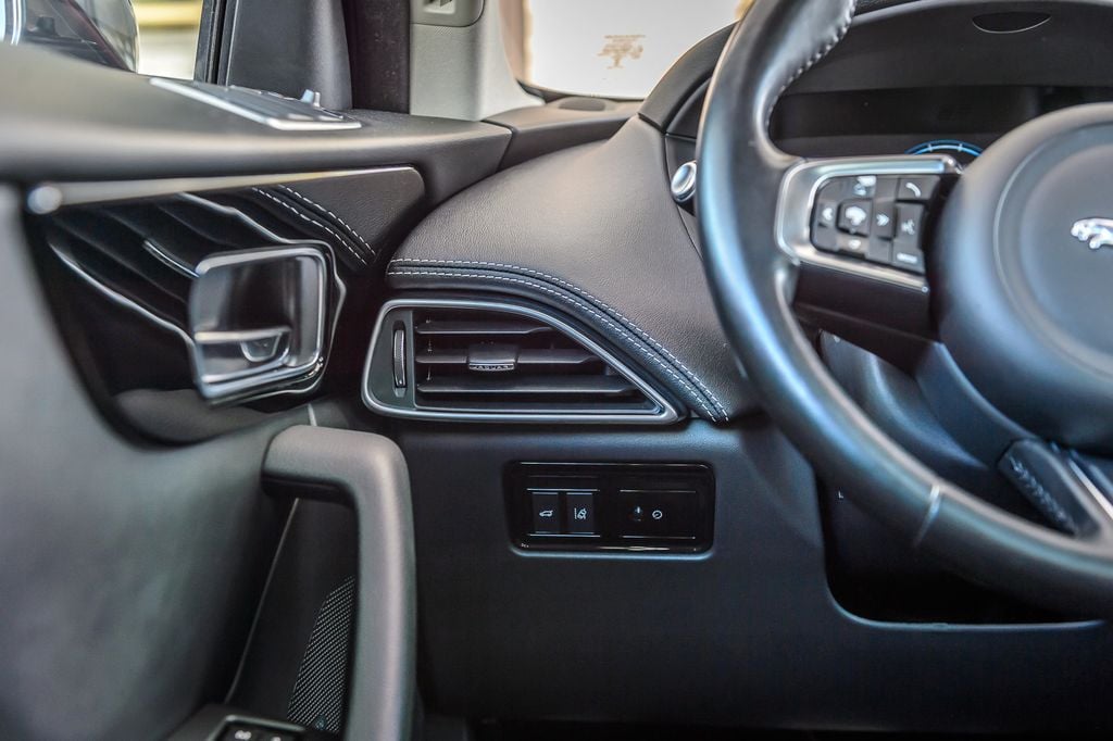 2018 Jaguar F-PACE F PACE R-SPORT AWD - RED ON BLACK - PANO ROOF - NAV - BLUETOOTH  - 23007766 - 25