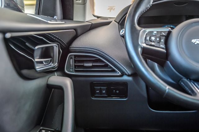 2018 Jaguar F-PACE F PACE R-SPORT AWD - RED ON BLACK - PANO ROOF - NAV - BLUETOOTH  - 23007766 - 25