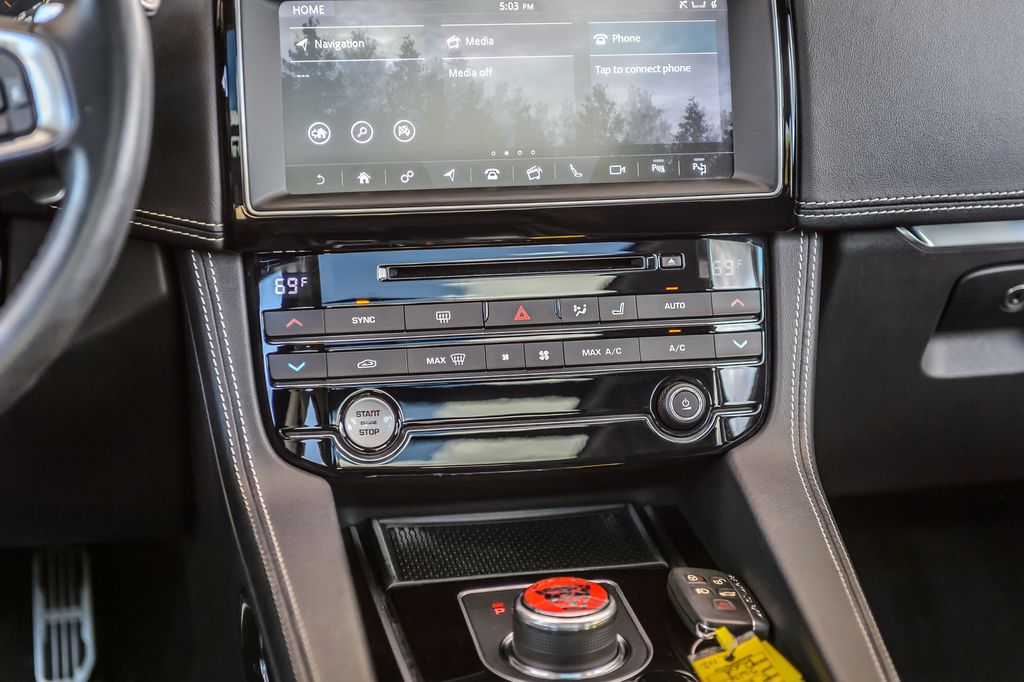 2018 Jaguar F-PACE F PACE R-SPORT AWD - RED ON BLACK - PANO ROOF - NAV - BLUETOOTH  - 23007766 - 28