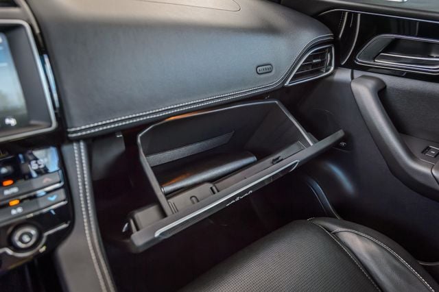 2018 Jaguar F-PACE F PACE R-SPORT AWD - RED ON BLACK - PANO ROOF - NAV - BLUETOOTH  - 23007766 - 34