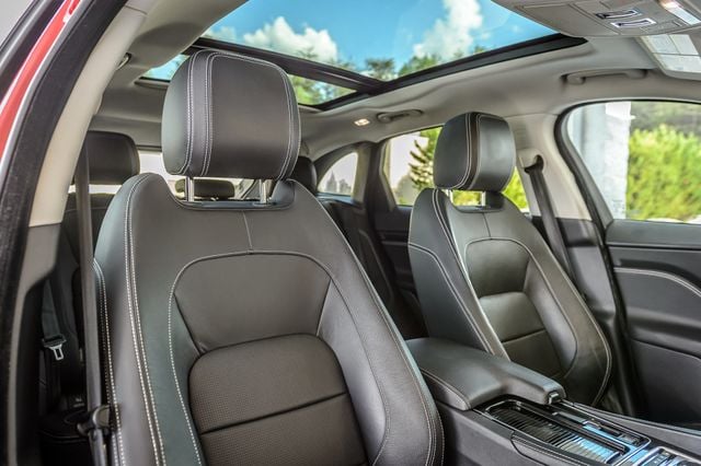 2018 Jaguar F-PACE F PACE R-SPORT AWD - RED ON BLACK - PANO ROOF - NAV - BLUETOOTH  - 23007766 - 36