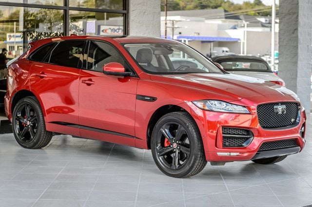 2018 Jaguar F-PACE F PACE R-SPORT AWD - RED ON BLACK - PANO ROOF - NAV - BLUETOOTH  - 23007766 - 3