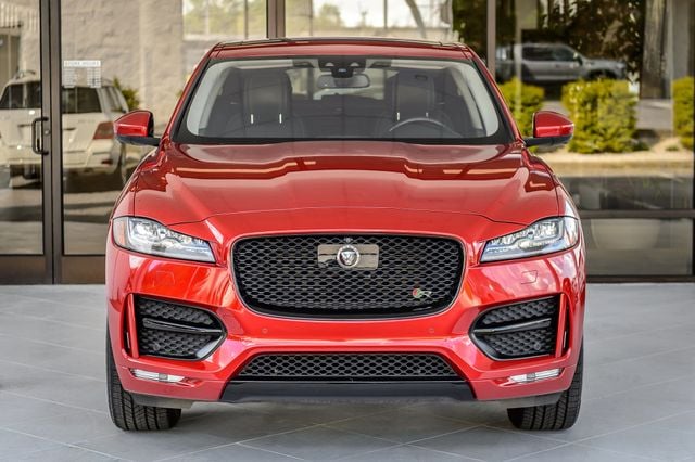 2018 Jaguar F-PACE F PACE R-SPORT AWD - RED ON BLACK - PANO ROOF - NAV - BLUETOOTH  - 23007766 - 4