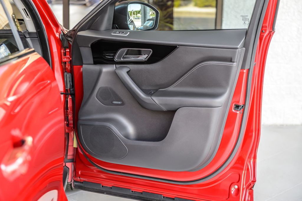 2018 Jaguar F-PACE F PACE R-SPORT AWD - RED ON BLACK - PANO ROOF - NAV - BLUETOOTH  - 23007766 - 54