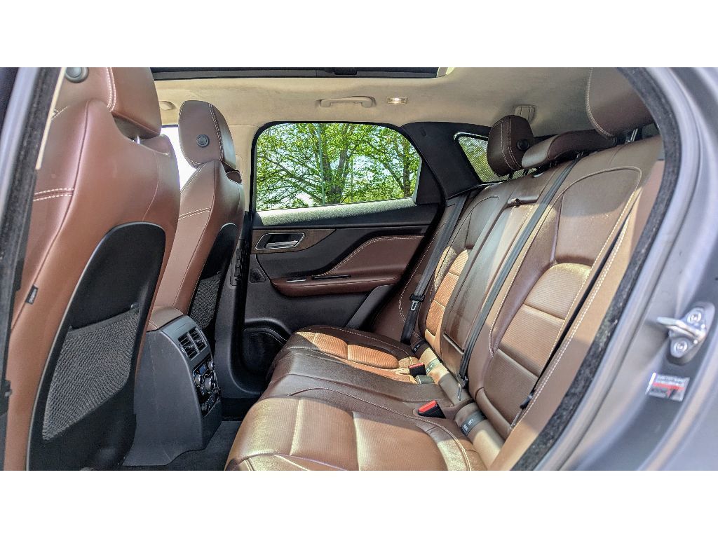 2018 Jaguar F-PACE S photo 18