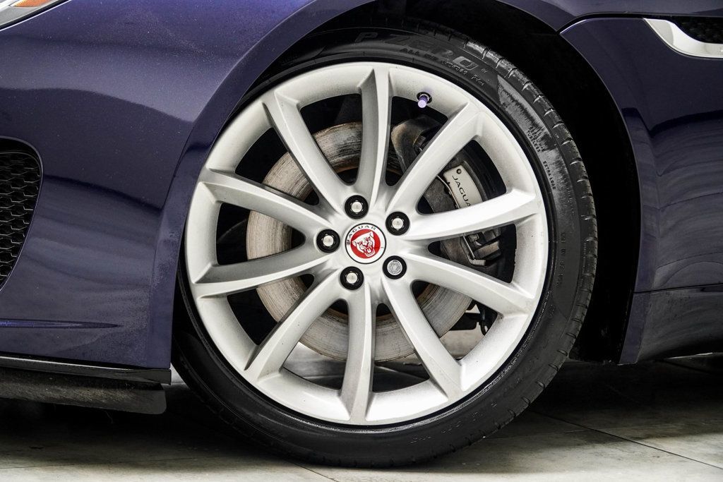 2018 Jaguar F-TYPE Base photo 3