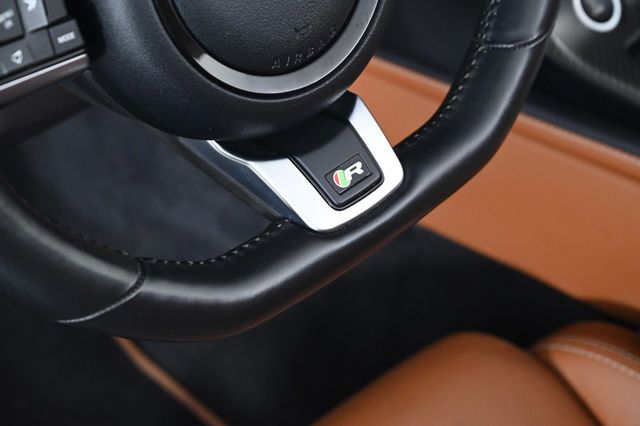 2018 Jaguar F-TYPE R - 22981452 - 19