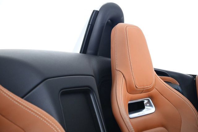 2018 Jaguar F-TYPE R - 22981452 - 25