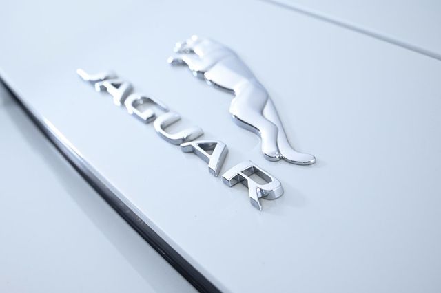 2018 Jaguar F-TYPE R - 22981452 - 30