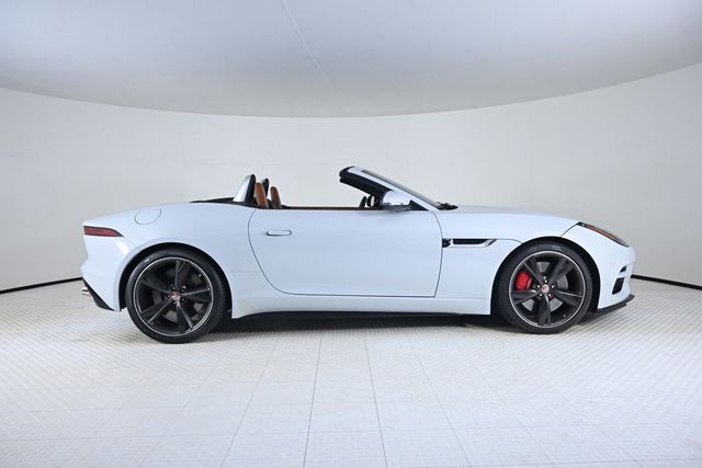 2018 Jaguar F-TYPE R - 22981452 - 33