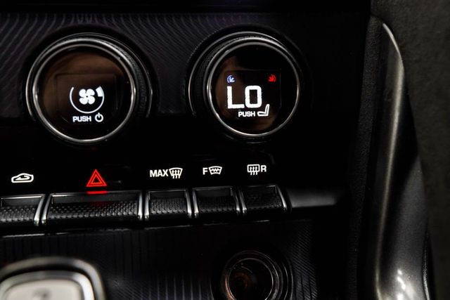 2018 Jaguar F-TYPE R-Dynamic - 23035476 - 24
