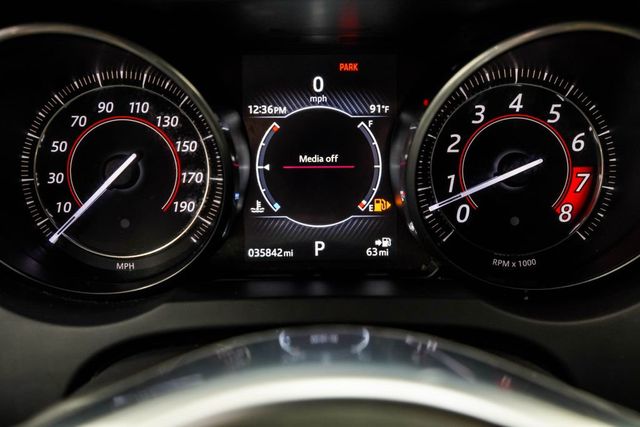 2018 Jaguar F-TYPE R-Dynamic - 23035476 - 33