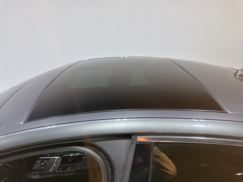 2018 Jaguar XE 25t Premium AWD - 22975146 - 9