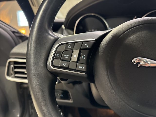 2018 Jaguar XE 25t Premium AWD - 22975146 - 12