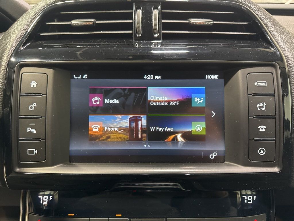 2018 Jaguar XE 25t Premium AWD - 22975146 - 16