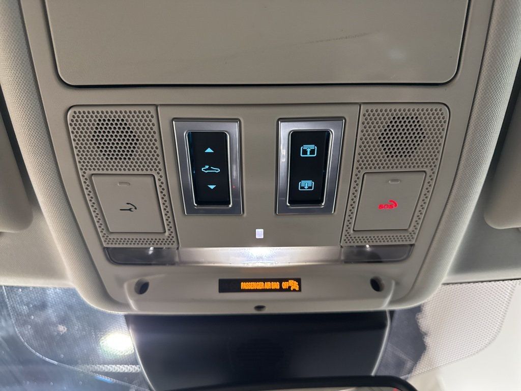 2018 Jaguar XE 25t Premium AWD - 22975146 - 23