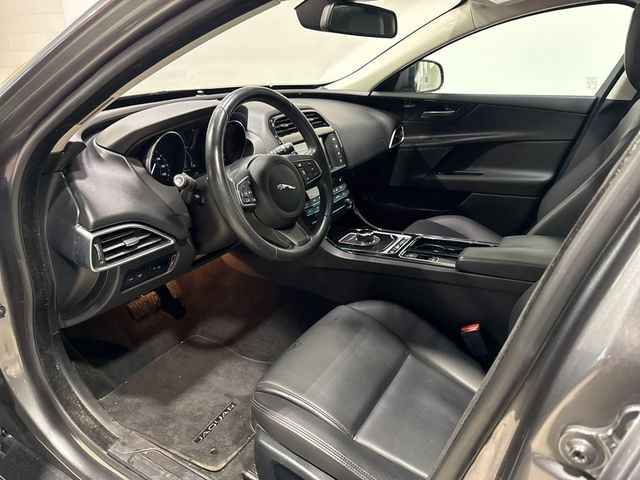 2018 Jaguar XE 25t Premium AWD - 22975146 - 26