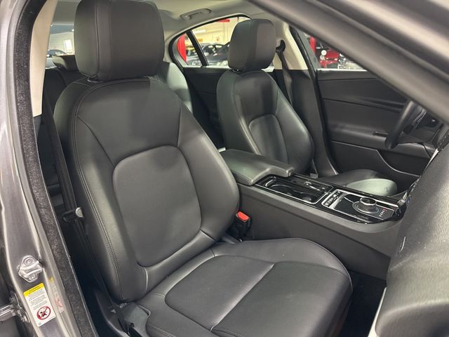 2018 Jaguar XE 25t Premium AWD - 22975146 - 45