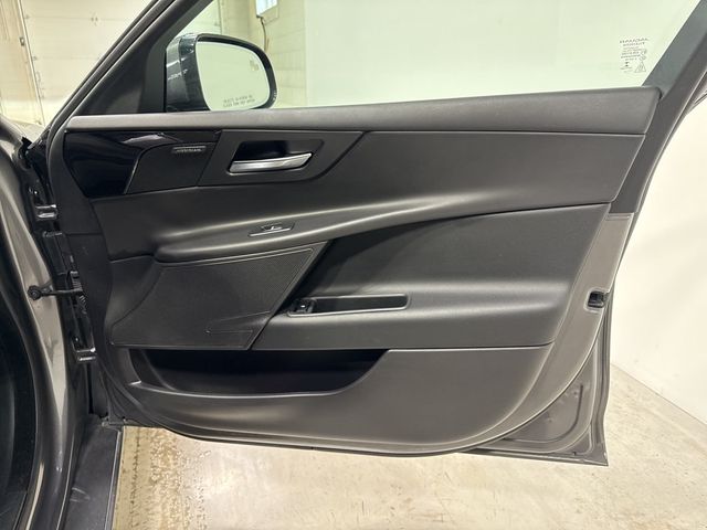 2018 Jaguar XE 25t Premium AWD - 22975146 - 48