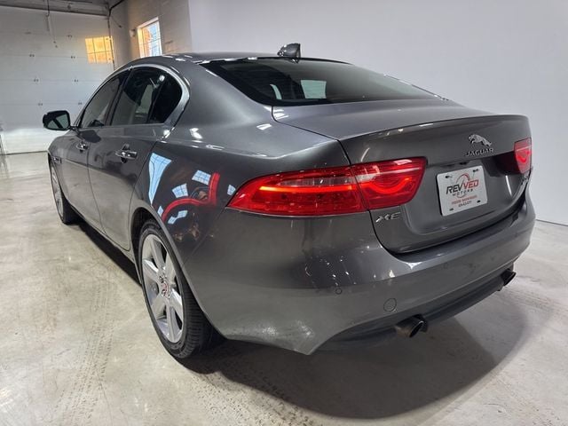 2018 Jaguar XE 25t Premium AWD - 22975146 - 4