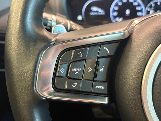 2018 Jaguar XE 25t R-Sport AWD - 22928093 - 24